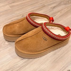 UGG women’s Tazz platform shoes